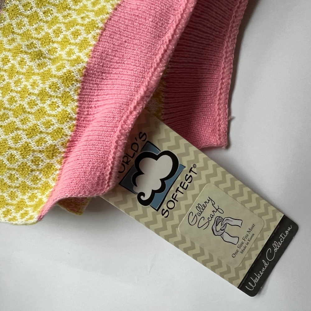World's Softest Gallery Scarf Weekend Collection Sand Dune New NWT Soft Colors - Picture 3 of 3
